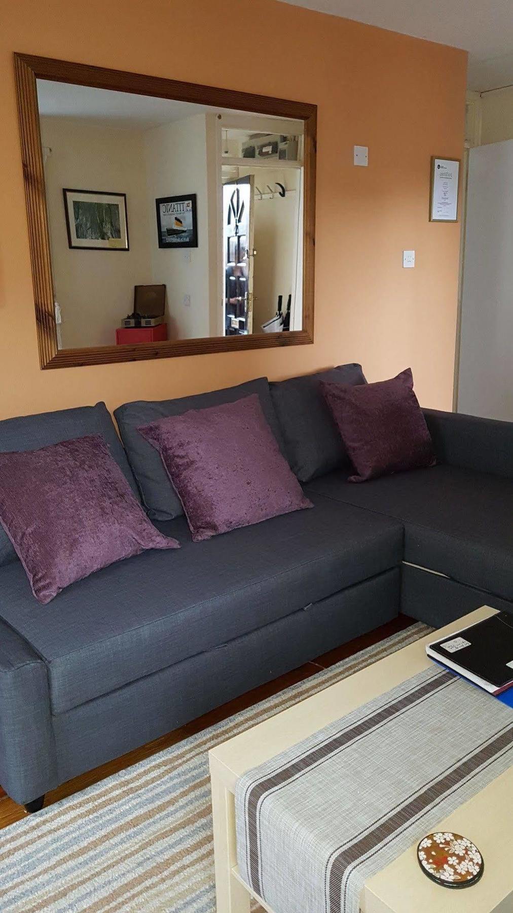 Perfect Location - Parking - 3 Beds - 2 Bedrooms Belfast
