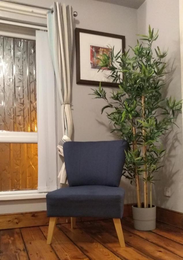 Perfect Location - Parking - 3 Beds - 2 Bedrooms * Belfast